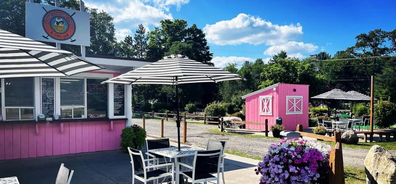 Kates Sweet Shop & Mini Golf (Buds Mini Golf, Lochen Wood Mini Golf and Ice Cream) - Web Listing (newer photo)